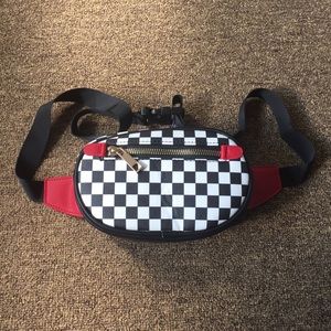 Check up on it fanny pack